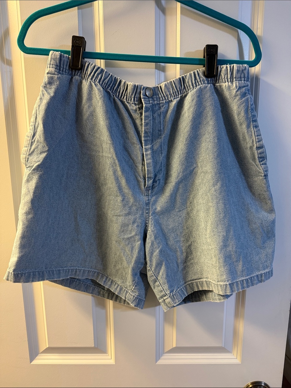 Nautica Light Wash Denim Elastic Waist Shorts